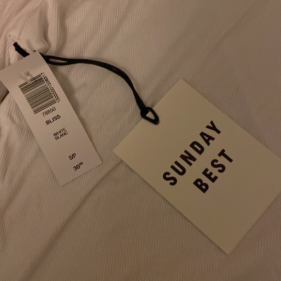 Aritzia, white, size small - Picture 5 of 6